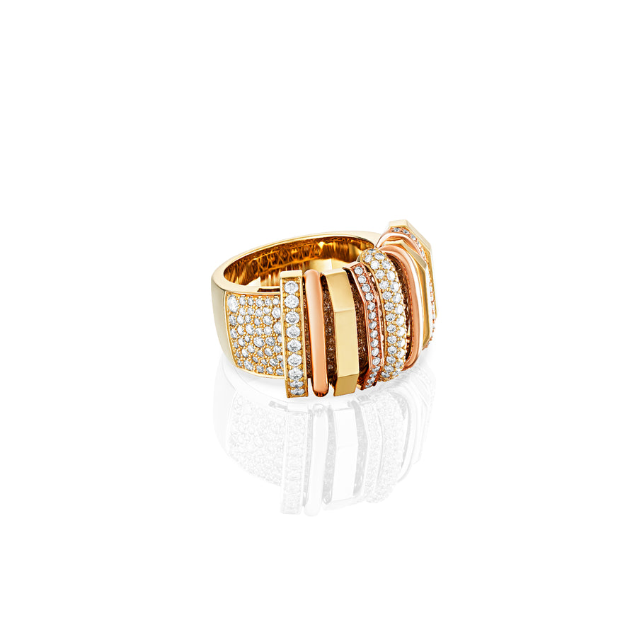 Akasha Ring with Pavé on Band and Half Diamond Links